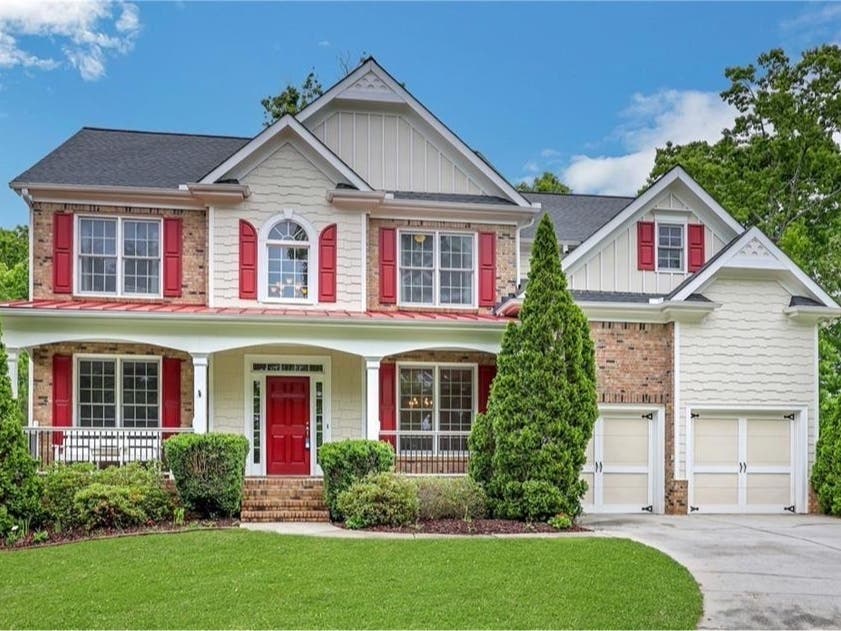 WOW House: Hamilton Mill 5-BR, Minutes From Mall of GA, $450,000 - Vimarsana News