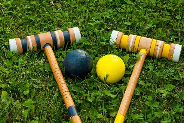 Tours, Lawn Games & Lemonade
