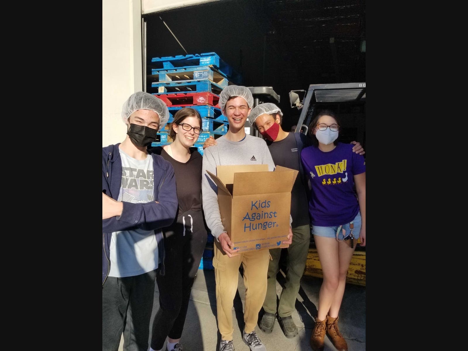 The show will help raise money for Kids Against Hunger. 