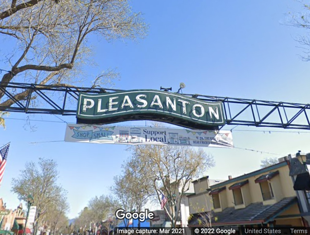 Spirit And Sweater Stroll Brings Ugly Sweaters & Holiday Cheer