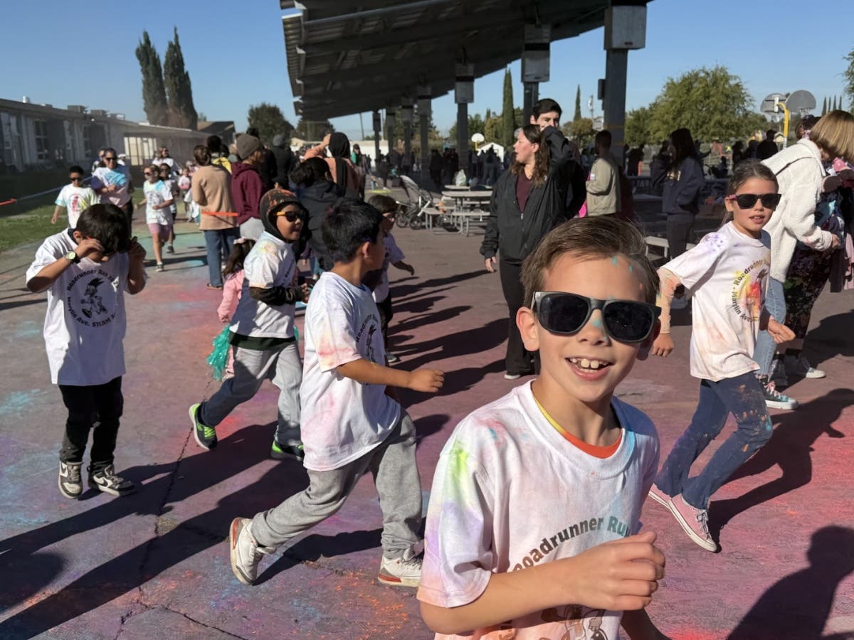 Students enjoy a Roadrunner Run.