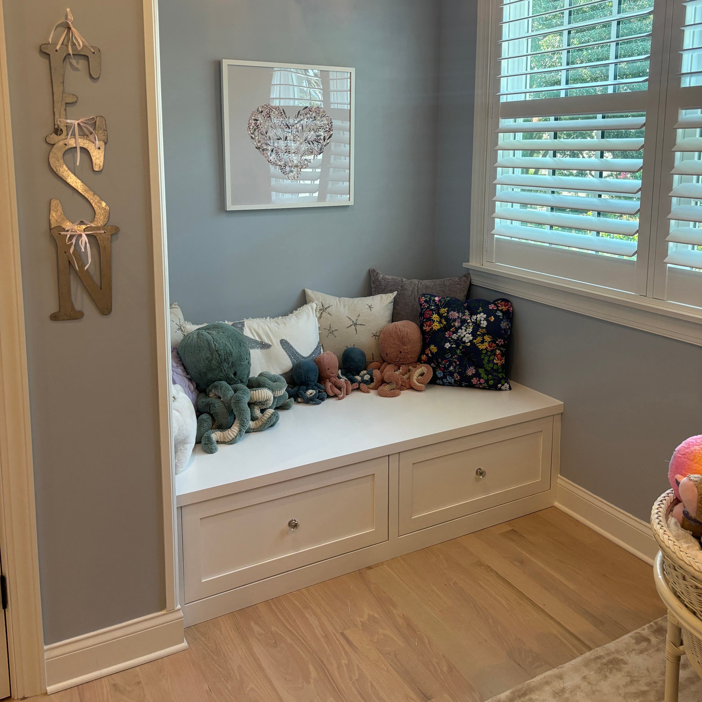 Custom Alcove Bench Adds Bright, Functional Storage