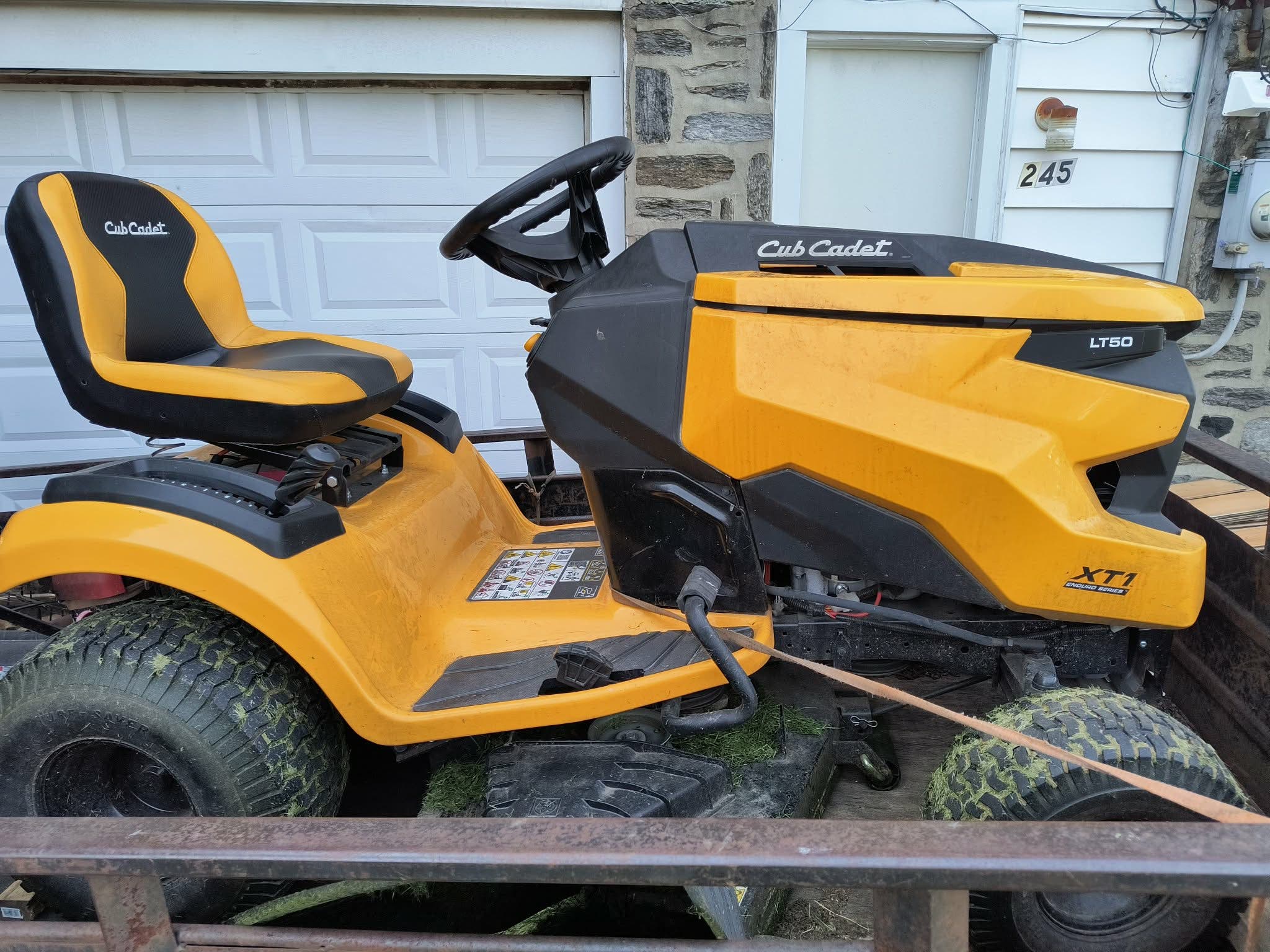 Cub cadet riding mower