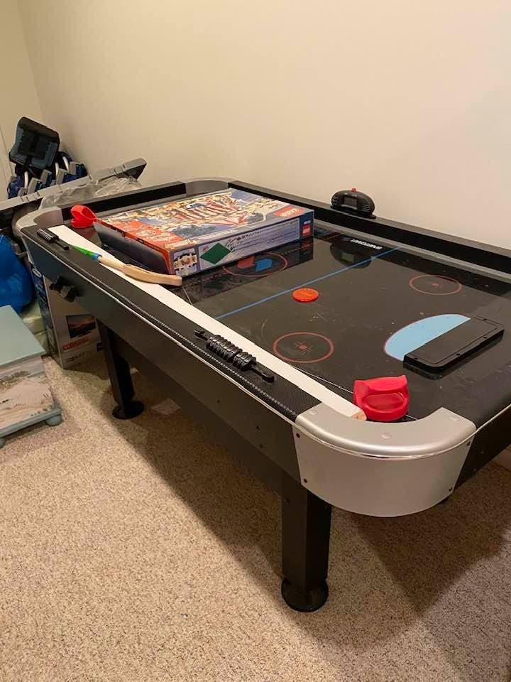 50 Air Hockey table electric works great has pucks and pushers