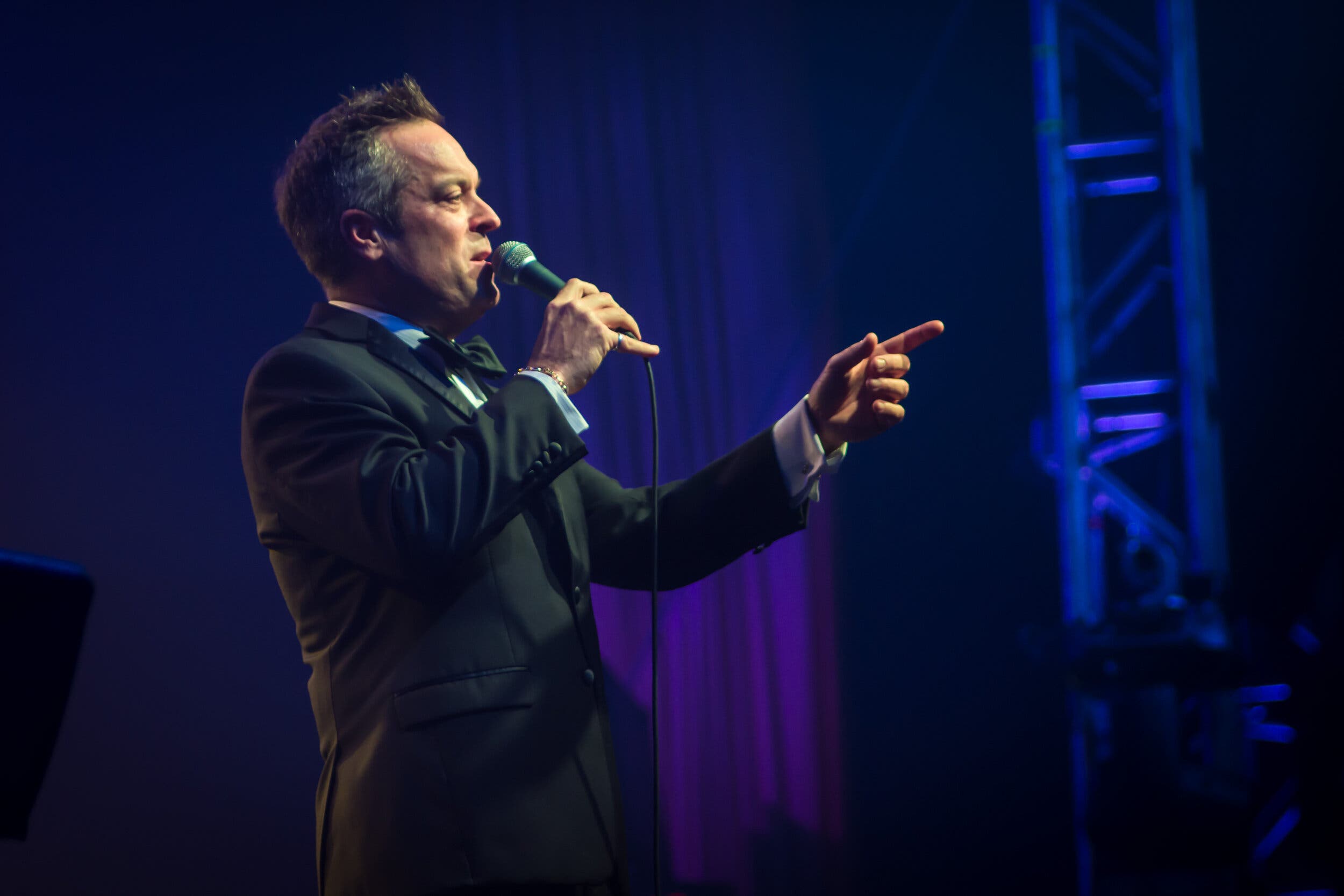 Ricki Derek & the Vegas Six: A Sinatra Tribute
