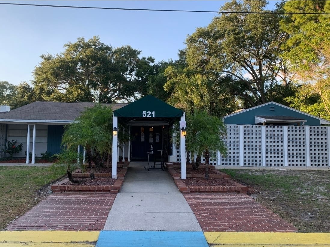 Allison Gordon saw multiple ambulances outside of St. Pete Nursing Home and Rehab and didn't know what was going on. 