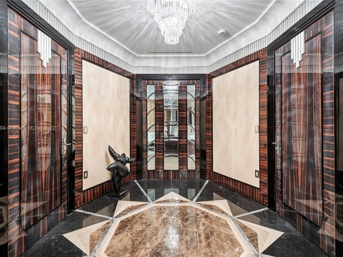 FL Wow Houses: A Must-See $25M Miami Condo, $4M Country Estate