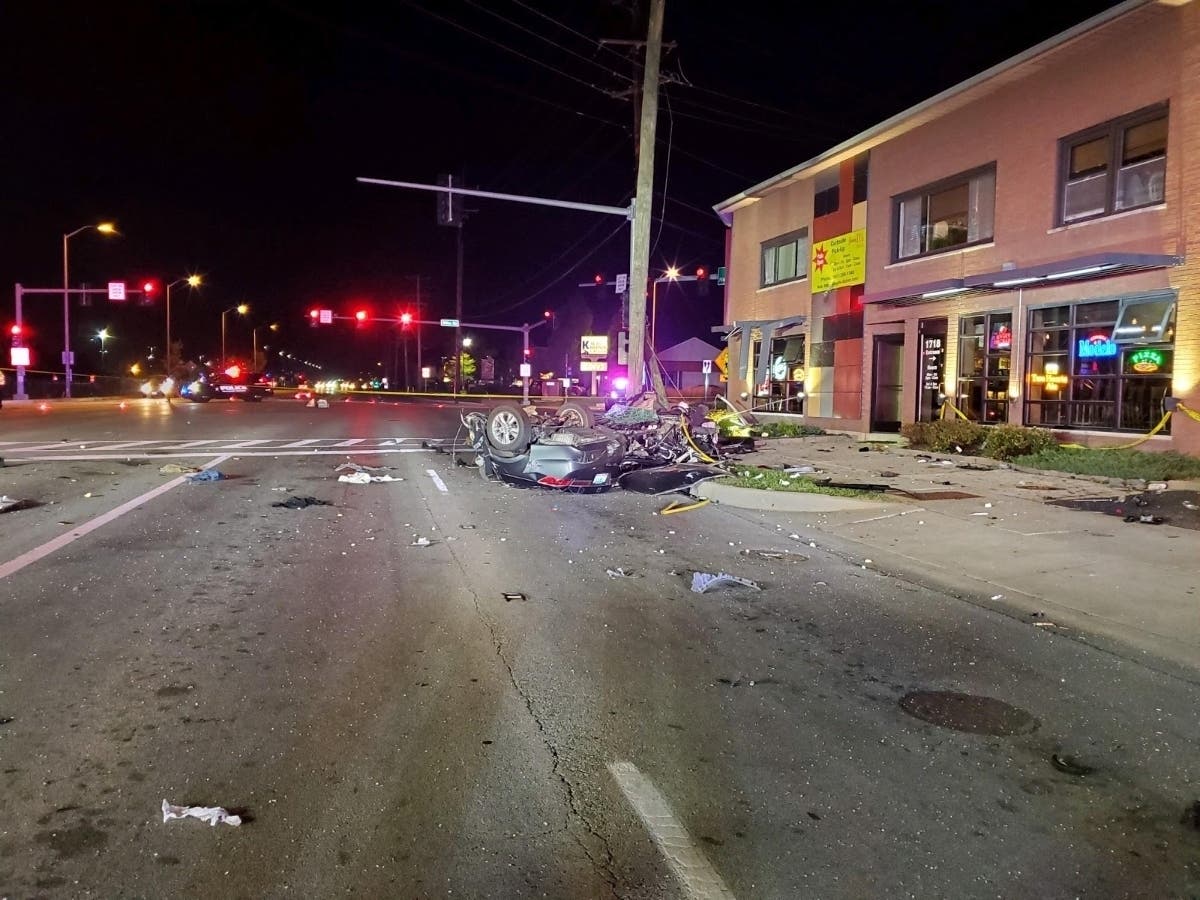 Serious Traffic Crash Involving Utility Pole Closes Intersection