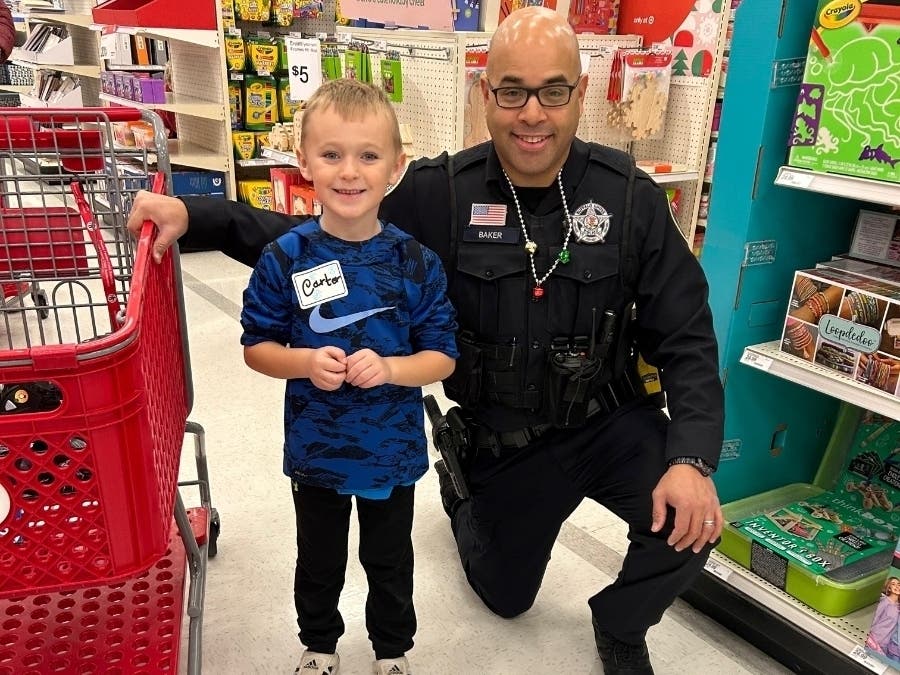 Donations from the police and fire departments, along with generous donations from the ‘Temple Chai Guys’ men’s group from Temple Chai and other anonymous donors made the event happen. 