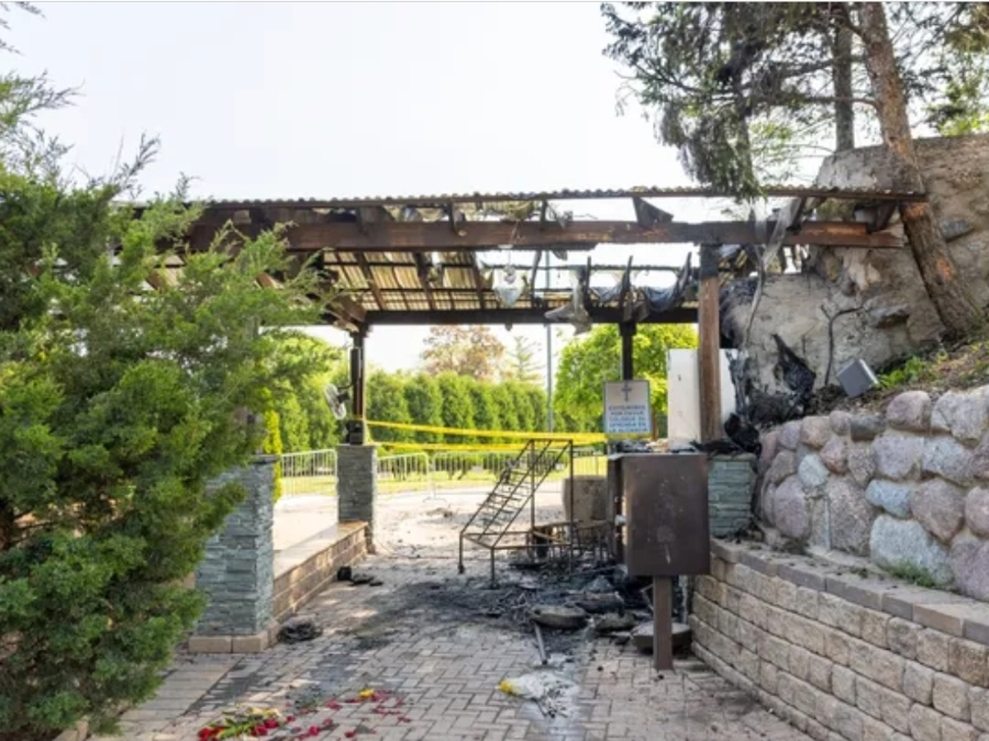 Thousands of worshipers visit the outdoor chapel, also known as the "Altar of Miracles," annually. 