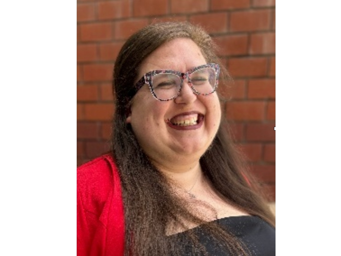 Rabbi Jacki Honig is a graduate of the Ziegler School of Rabbinic Studies, completing her studies in May 2025. 