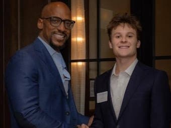 Ameer Baraka, an actor and dyslexia advocate, meets with Will Lambert, of Deerfield, Junior
Leadership Board Member at Everyone Reading Illinois. 