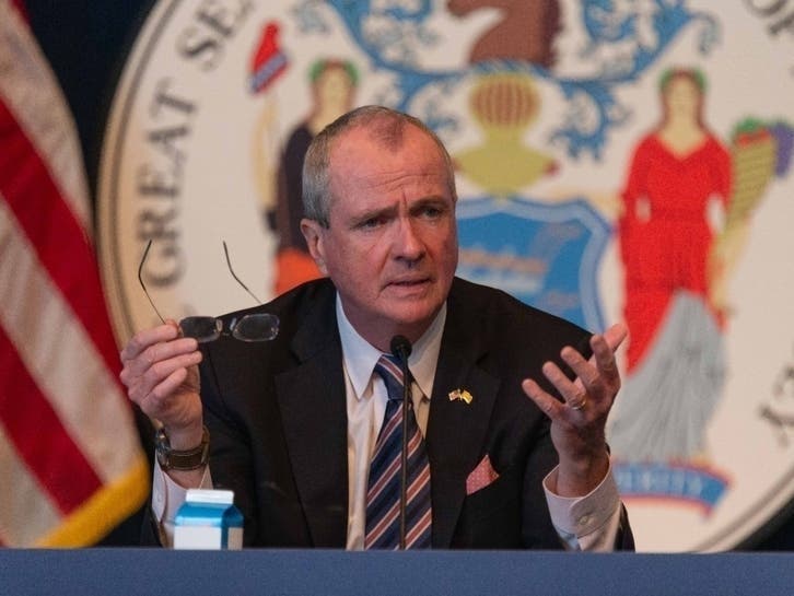 Residents also gathered in Teaneck for Murphy's visit, many of them in support of the town's One Town, One Vote movement.