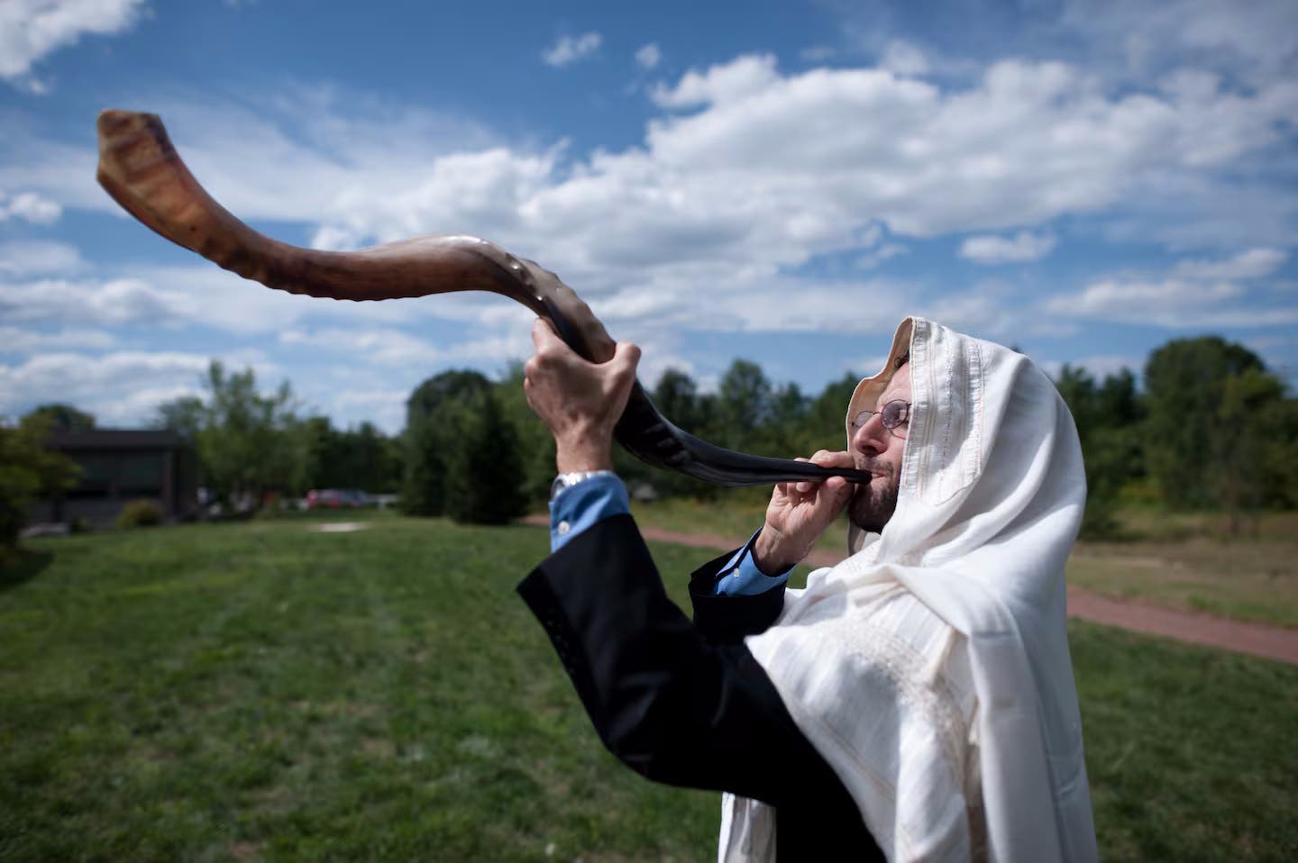 Celebrate Erev Rosh Hashanah with Kerem Shalom
