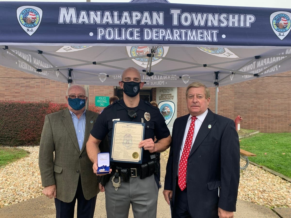 Manalapan Police Officer Honored For Stopping Gunman In 2019