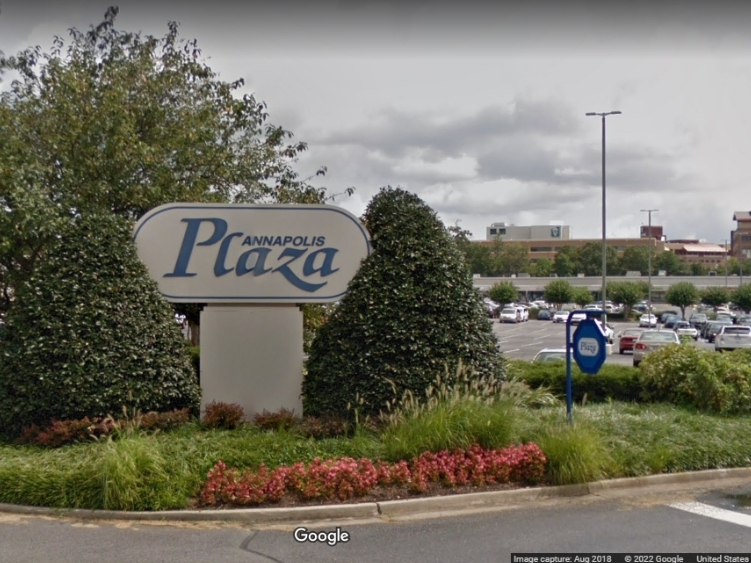 A new cafe opened Tuesday in Annapolis Plaza, which is pictured above. The restaurant, named Sprout, cooks healthy food with local and organic ingredients.