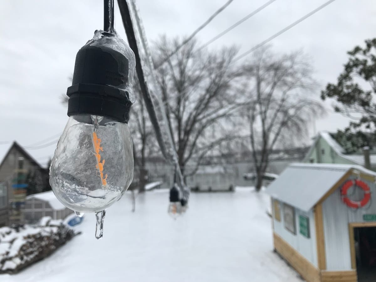 WMAR-2 News Baltimore reported that the Anne Arundel County Board of Education voted Wednesday to advance a plan to have virtual classes on some snow days.