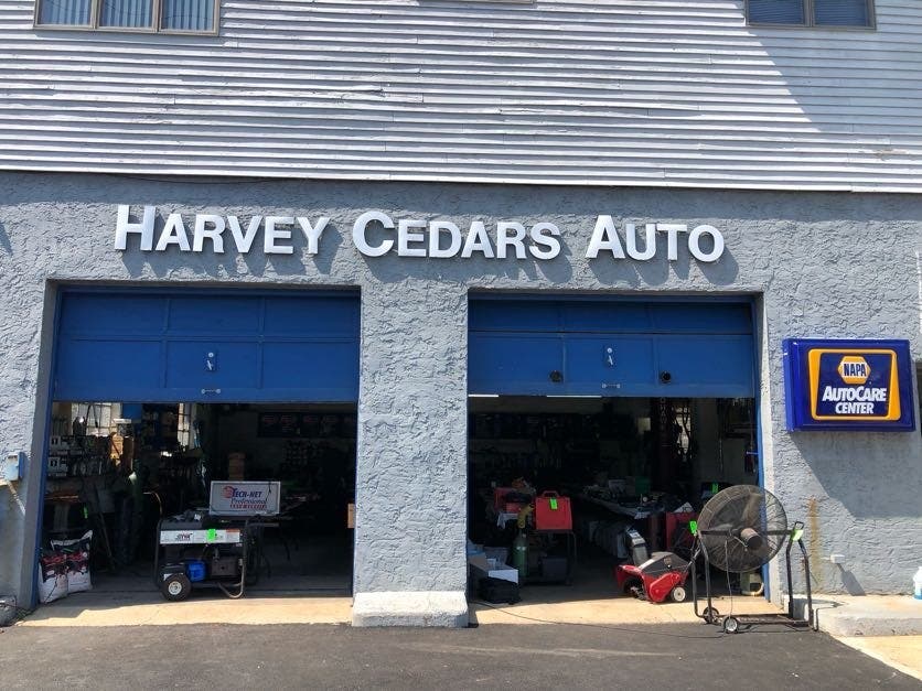 Online Public Auction Automotive Repair Equip., Tools, '95 Jeep, '06