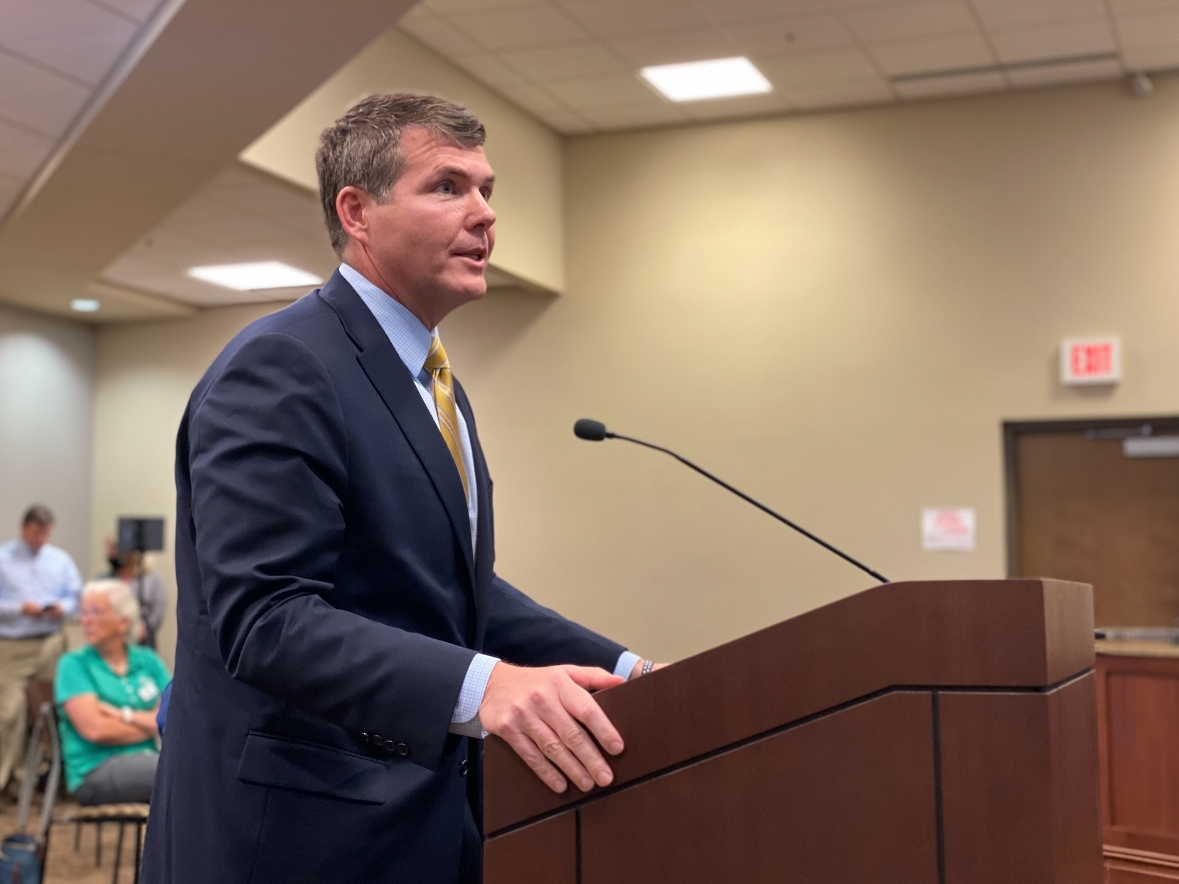 Tuscaloosa Mayor Walt Maddox addresses the Northport City Council Thursday to discuss a new funding model for Tuscaloosa County Park & Recreation Authority. 