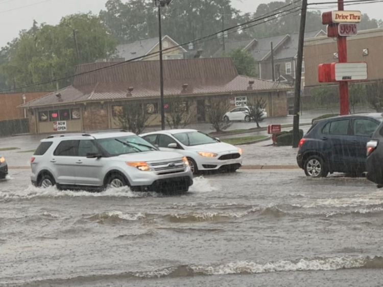 Flooding could be seen on 15th Street in Tuscaloosa Saturday afternoon. 