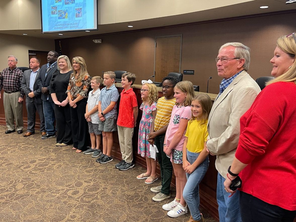 Students from Huntington Place Elementary visited the Council to express their gratitude for a recent donation that paid for iPads at the school. 