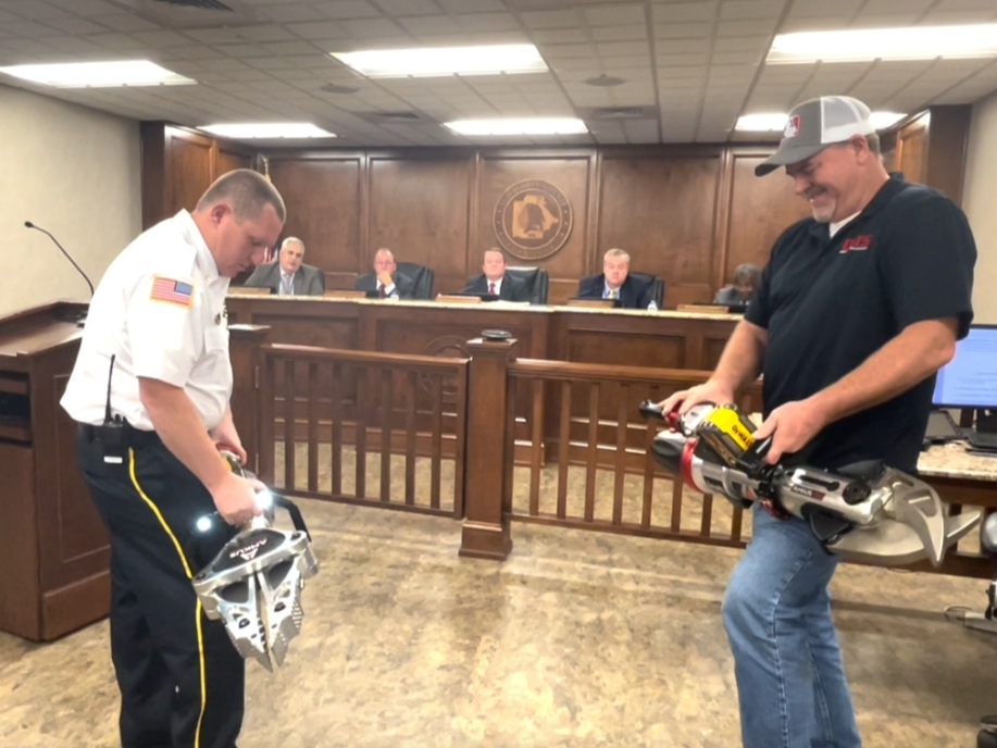 A demonstration was given of new extrication equipment purchase by the Coker Volunteer Fire Department. 