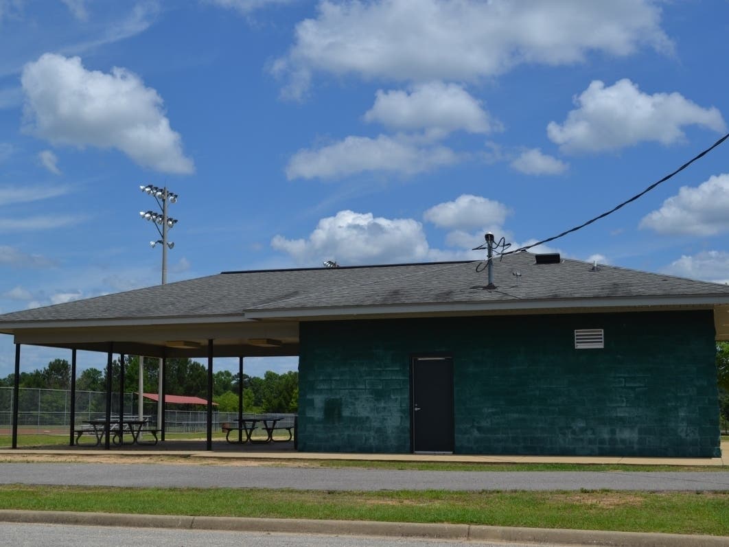The concession stand and bathroom at Braughton Park 