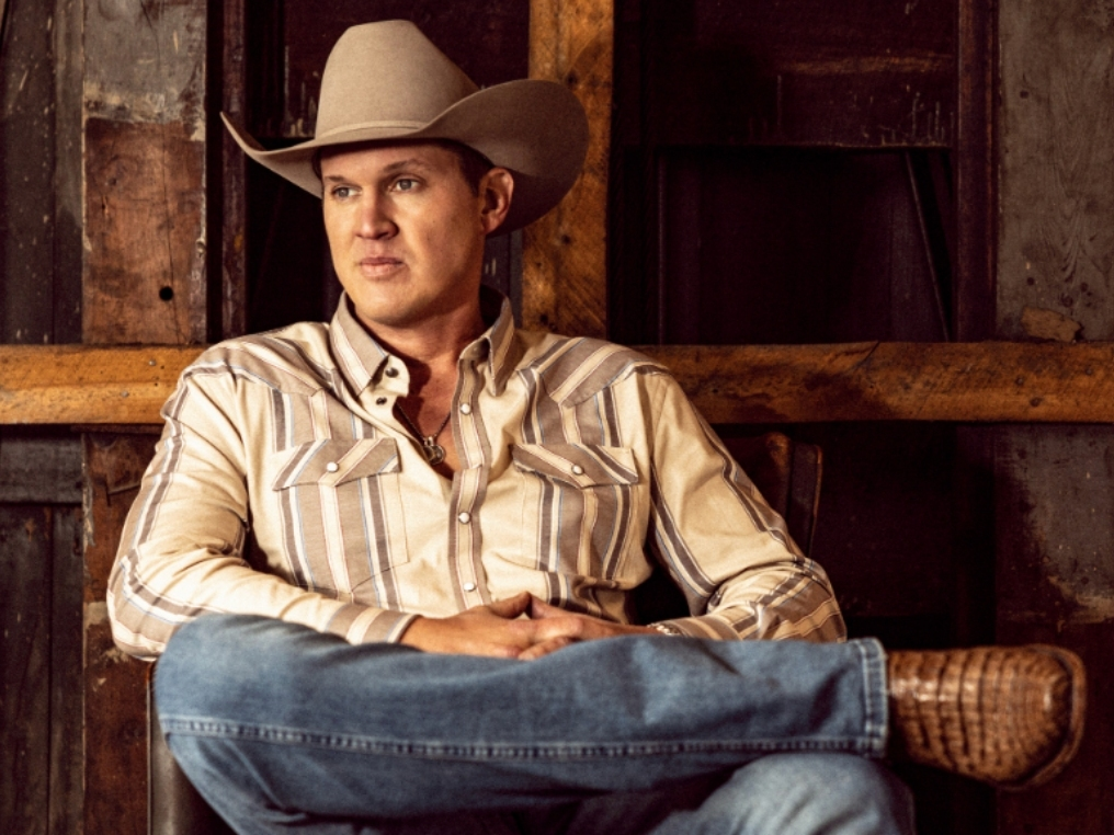Pardi will bring his Gamblin' Man Tour 2026 to the Mercedes-Benz Amphitheater on Friday, Oct. 23.