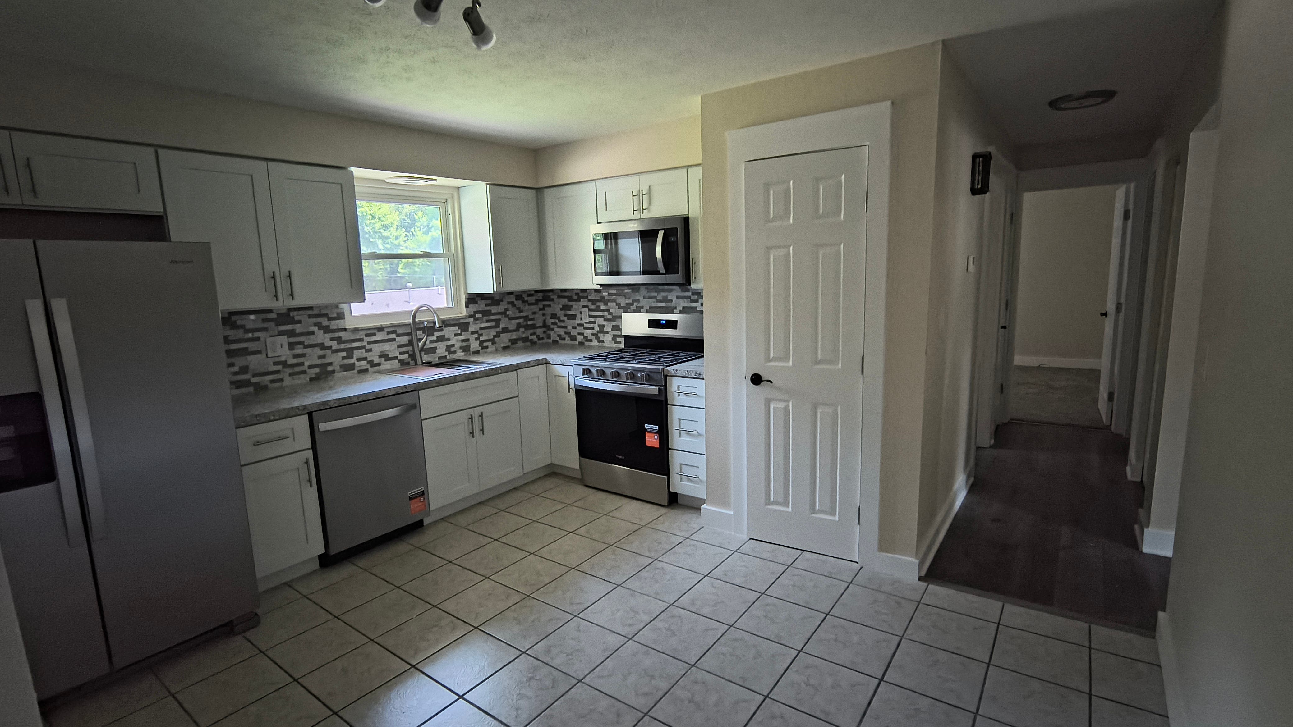 2 Bed - 2 Bath - Townhouse 