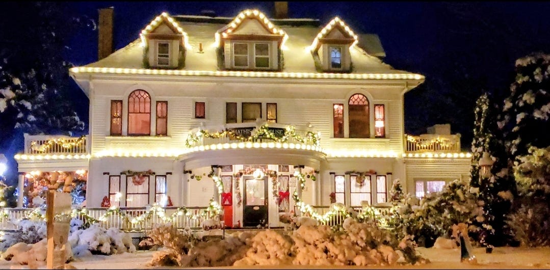 Mathis House Bed & Breakfast and Victorian Tea Room