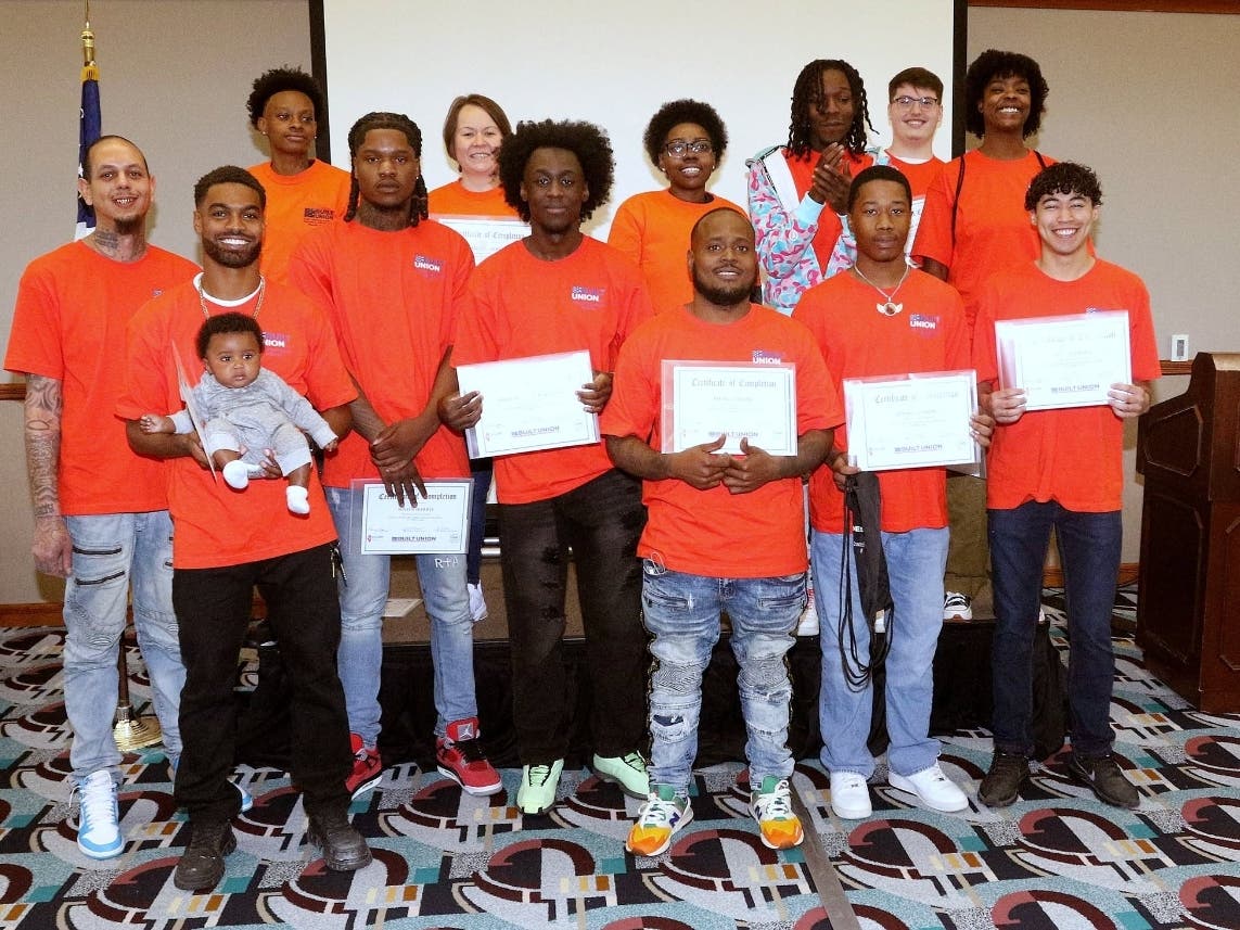 https://patch.com/img/cdn20/users/24413862/20261029/111433/styles/patch_image/public/champaign-graduates___29110930971.jpg
