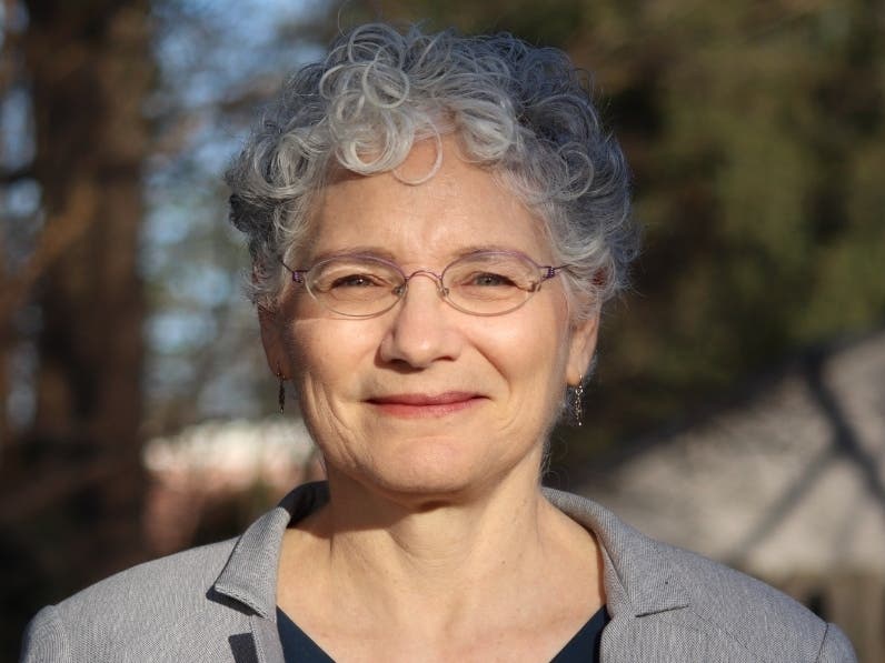 Eve Niedergang announced she will seek reelection in the 2021 Democratic Primary.