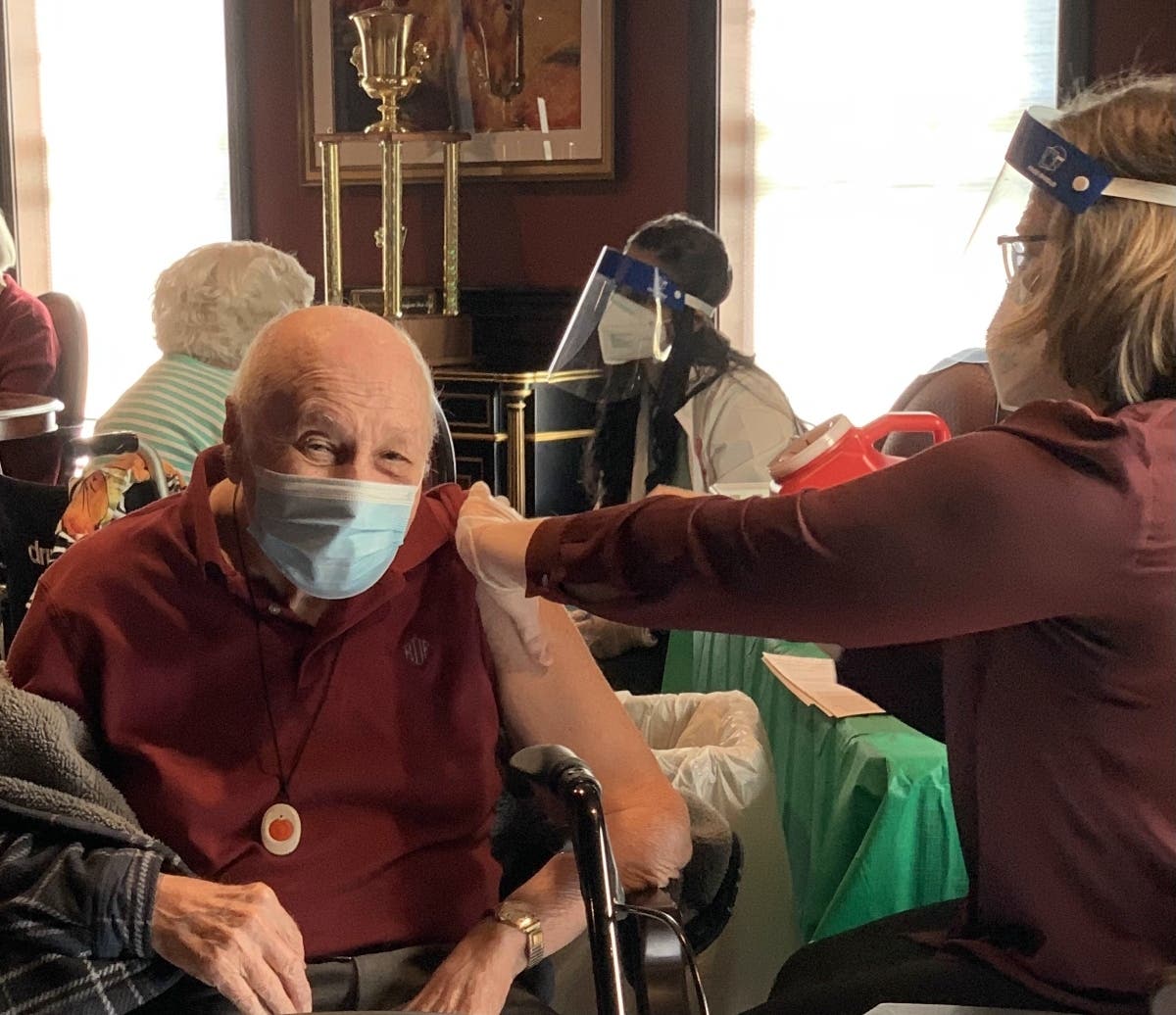 Kirt Wedemeyer, 95, getting the COVID-19 vaccine. 
