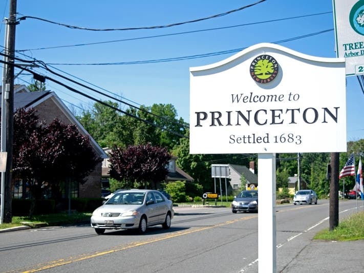 The Princeton Youth Advisory Committee is organizing a public forum to discuss the mental health and well-being of students. 