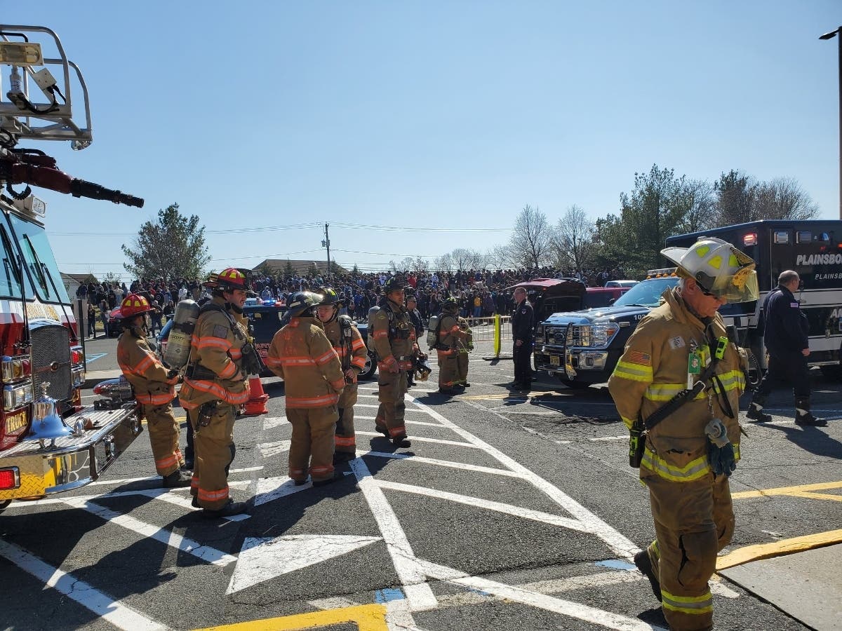 At 12:25 p.m. on Friday, March 11, several students reported eye and throat irritation following exposure to a chemical odor in a science classroom at the South Brunswick High School.