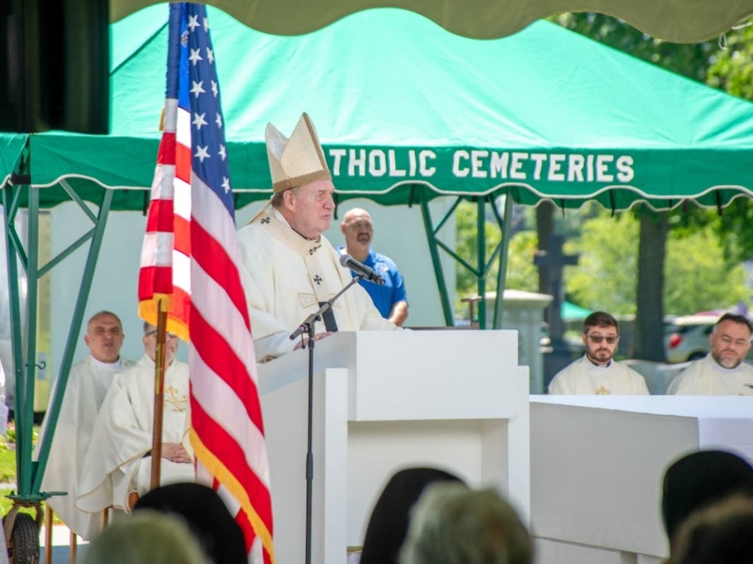 Cardinal Joseph W. Tobin celebrated Memorial Day Mass at Holy Cross Cemetery & Mausoleum in North Arlington on May 25, 2025. 