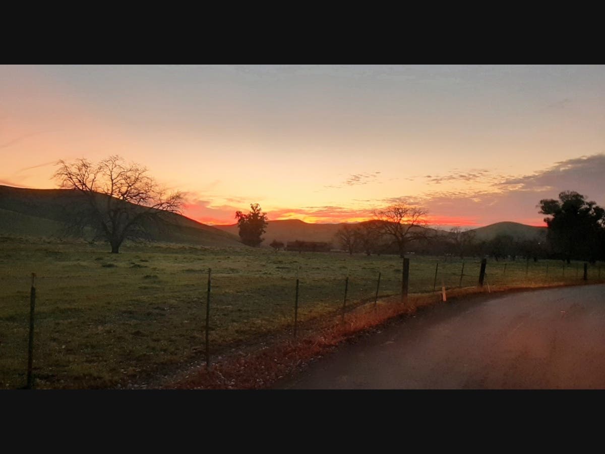 Jan Mahoney captures this photo of the sunset's glow in Pleasanton.