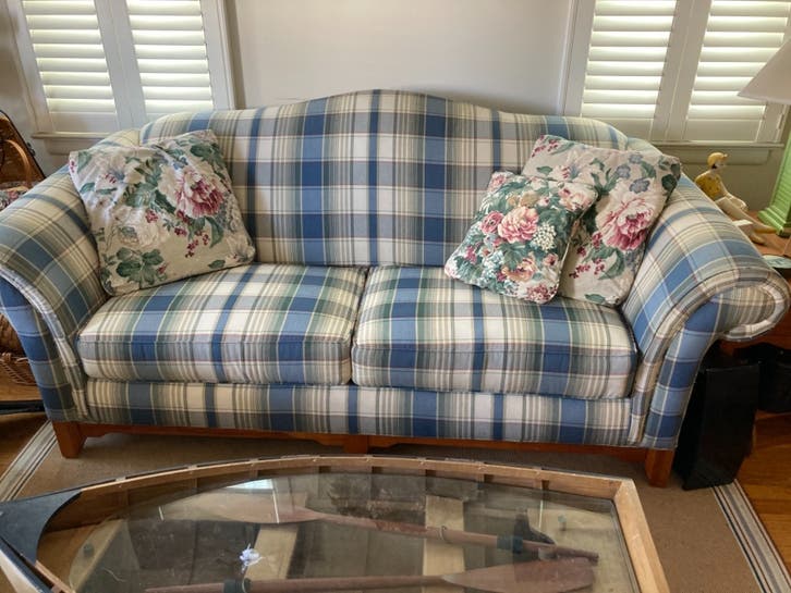 Country plaid sofa - Ocean City, NJ Patch