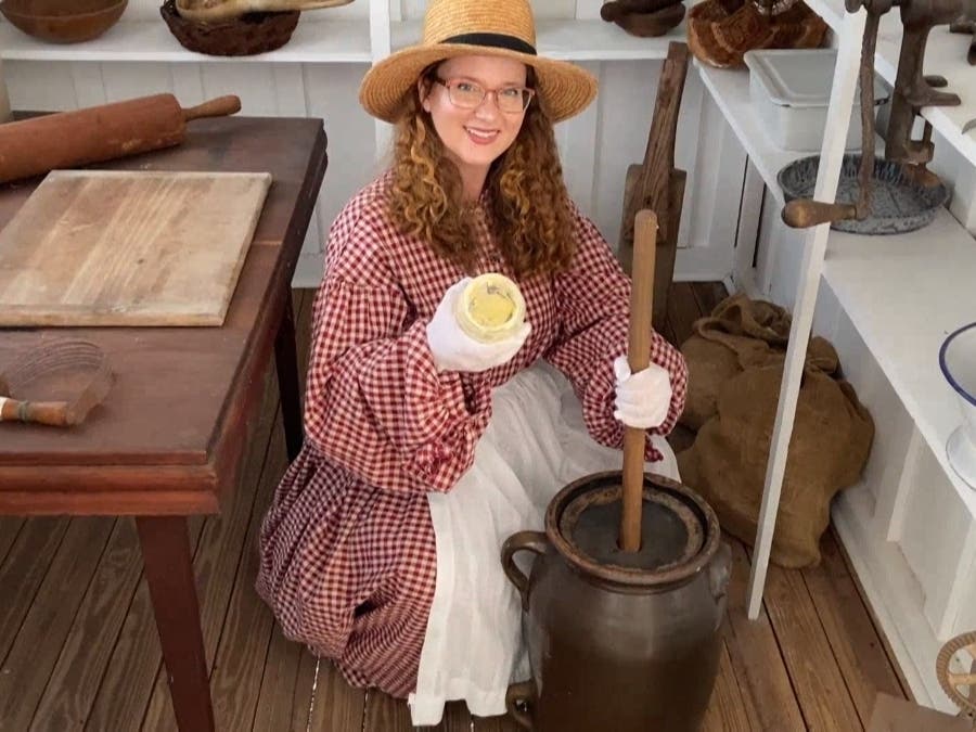 Rachel DesRosier teaches viewers how to bake snow drop cookies in “A Digital Old-Fashioned Christmas.”