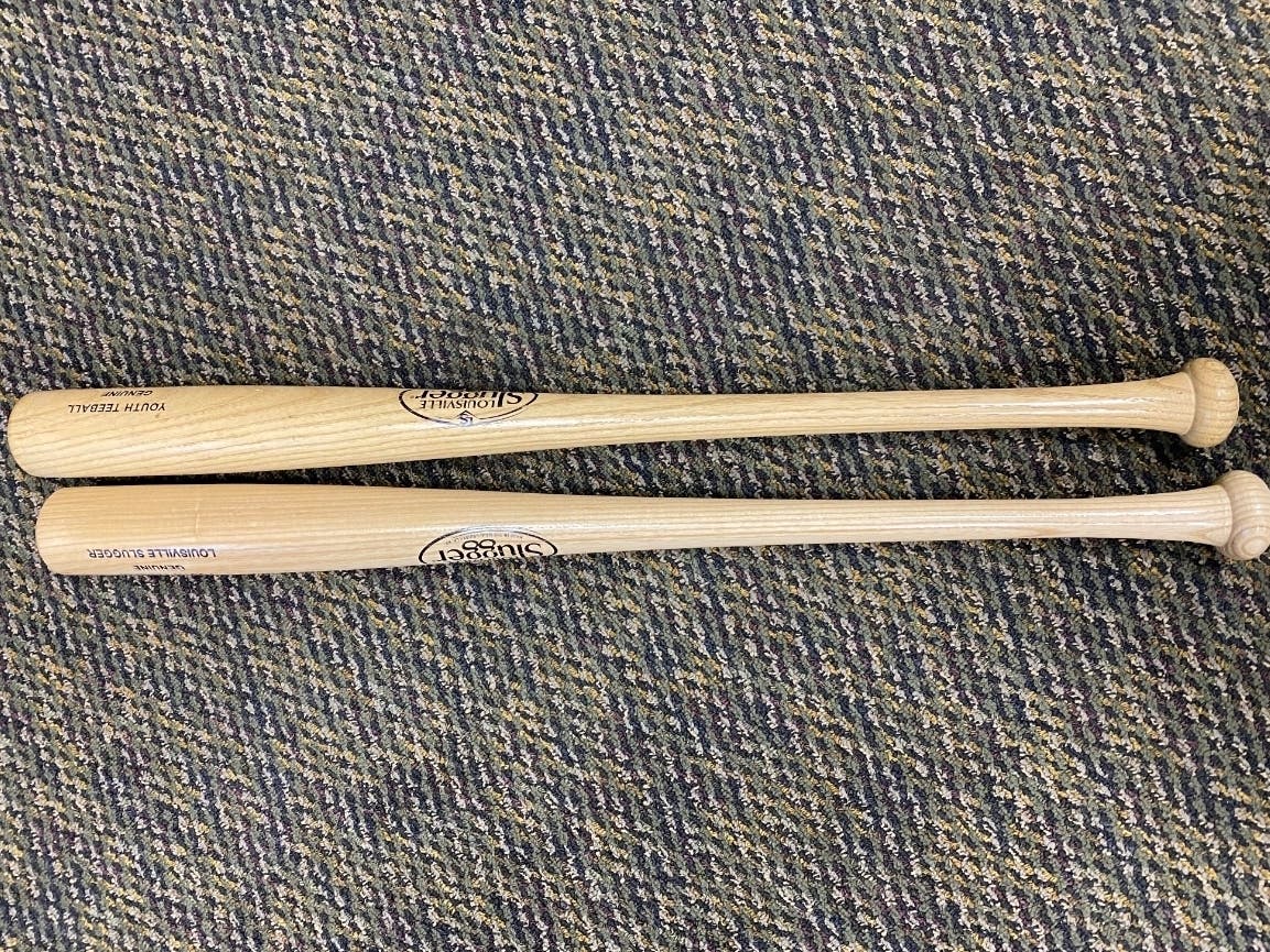 The passenger of a Volkswagen Jetta threatened the driver of another vehicle with a bat on I-75 in Manatee County Thursday morning.