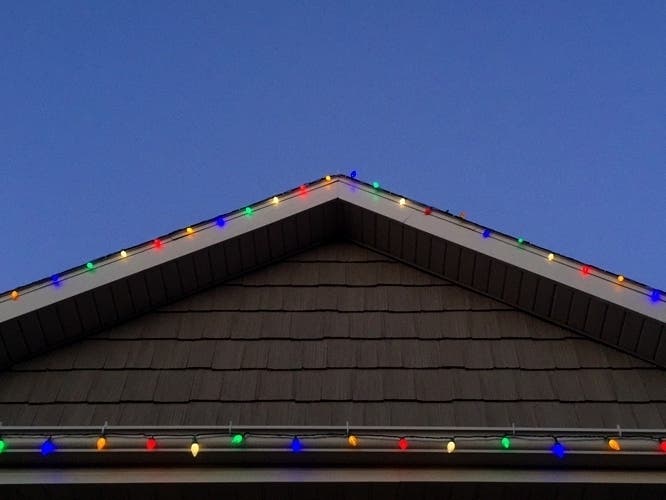 Martin Hyde, who is challenging U.S. Rep. Vern Buchanan next year, will host a party to unveil his holiday lights, “celebrate freedom” Wednesday.