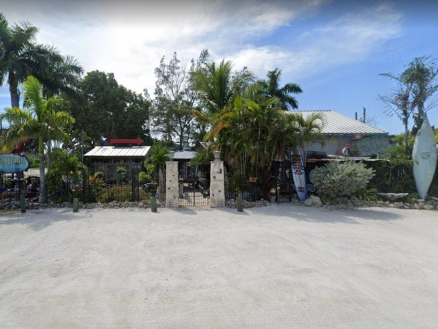 After 25 years, The Sea Hagg nautical-themed antique shop in Manatee County closed. Its remaining items are available through an online auction.