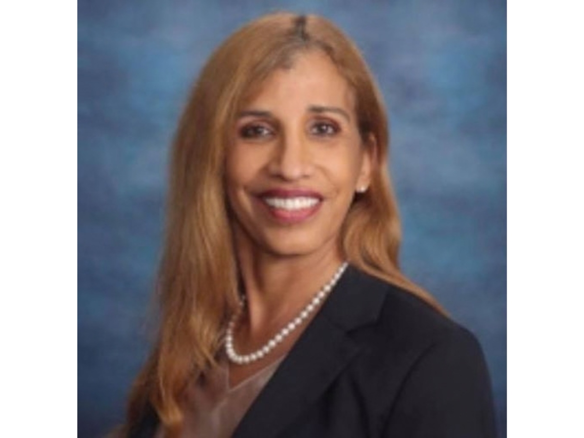 Incumbent Karen Perez is running against Ken Gay for the Hillsborough County School Board District 6 seat in the Nov. 3 general election.