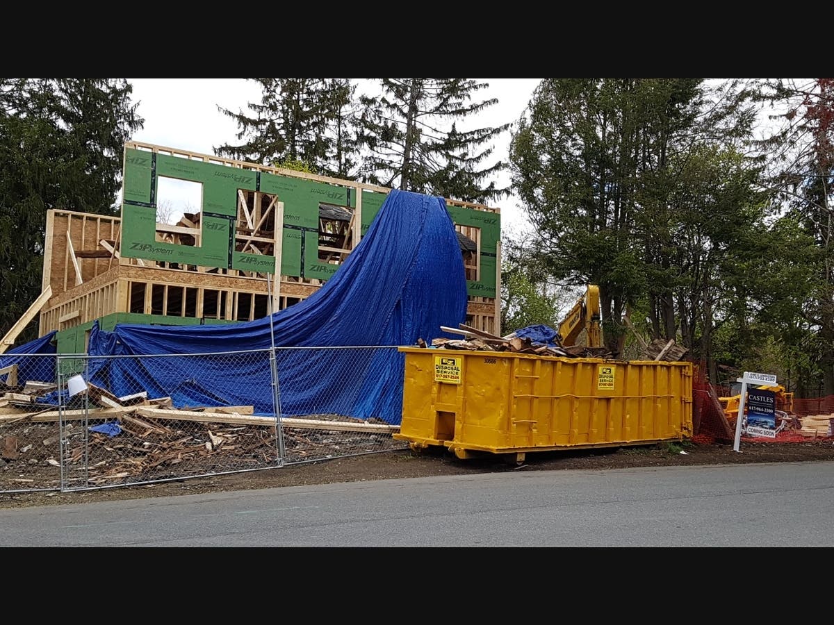 RightSize Newton is supporting a petition to protect the former site of the Gershom Hyde House. 