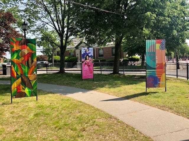 News small post card thumbnail