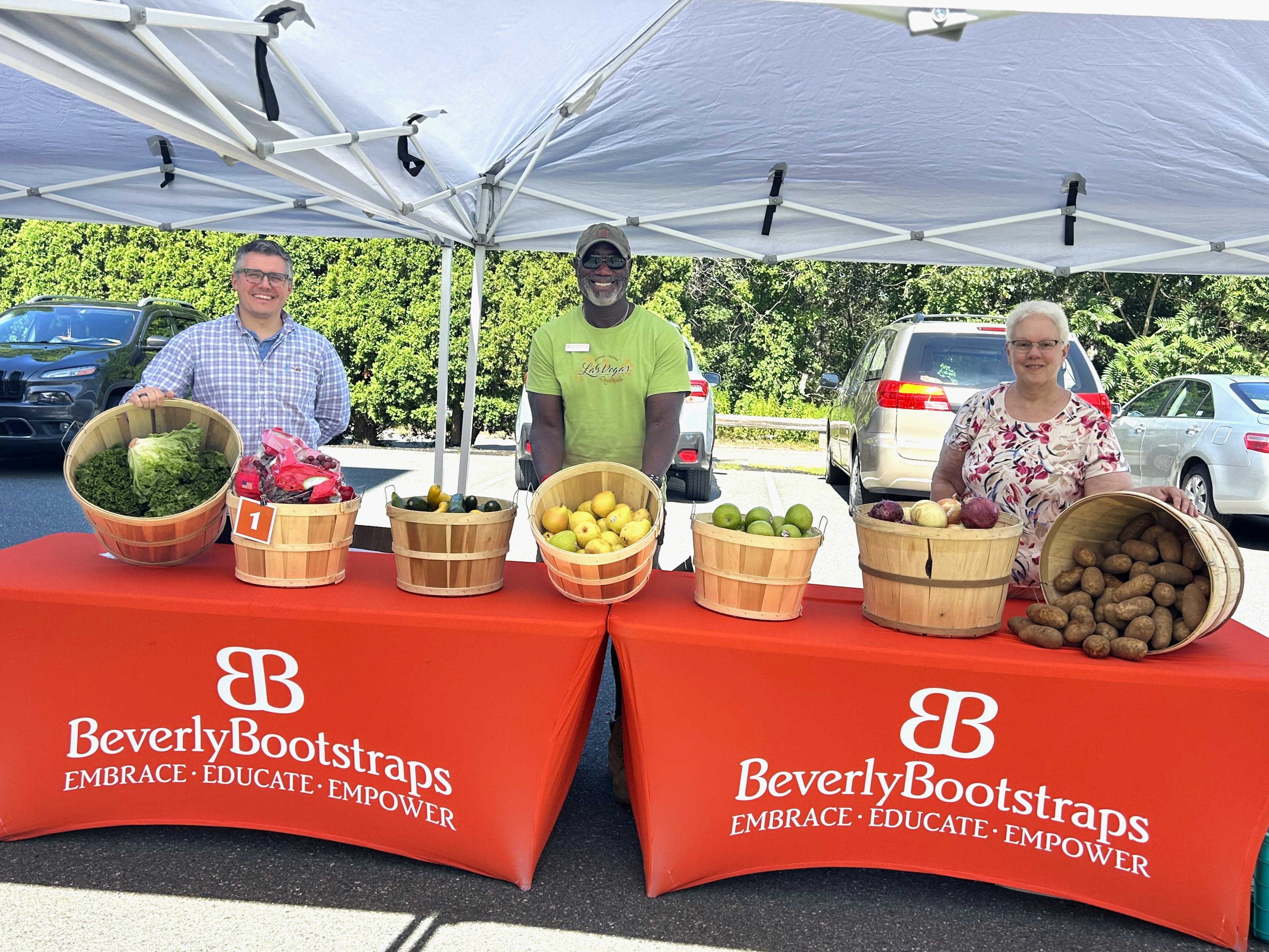 Join Our Mobile Market Team This Summer!