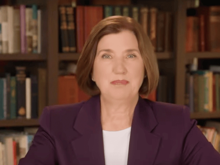 A new Saint Anselm College Survey Center poll dropped Thursday, showing Cinde Warmington trailing Gov. Kelly Ayotte by 11 points, 49 to 38 percent.