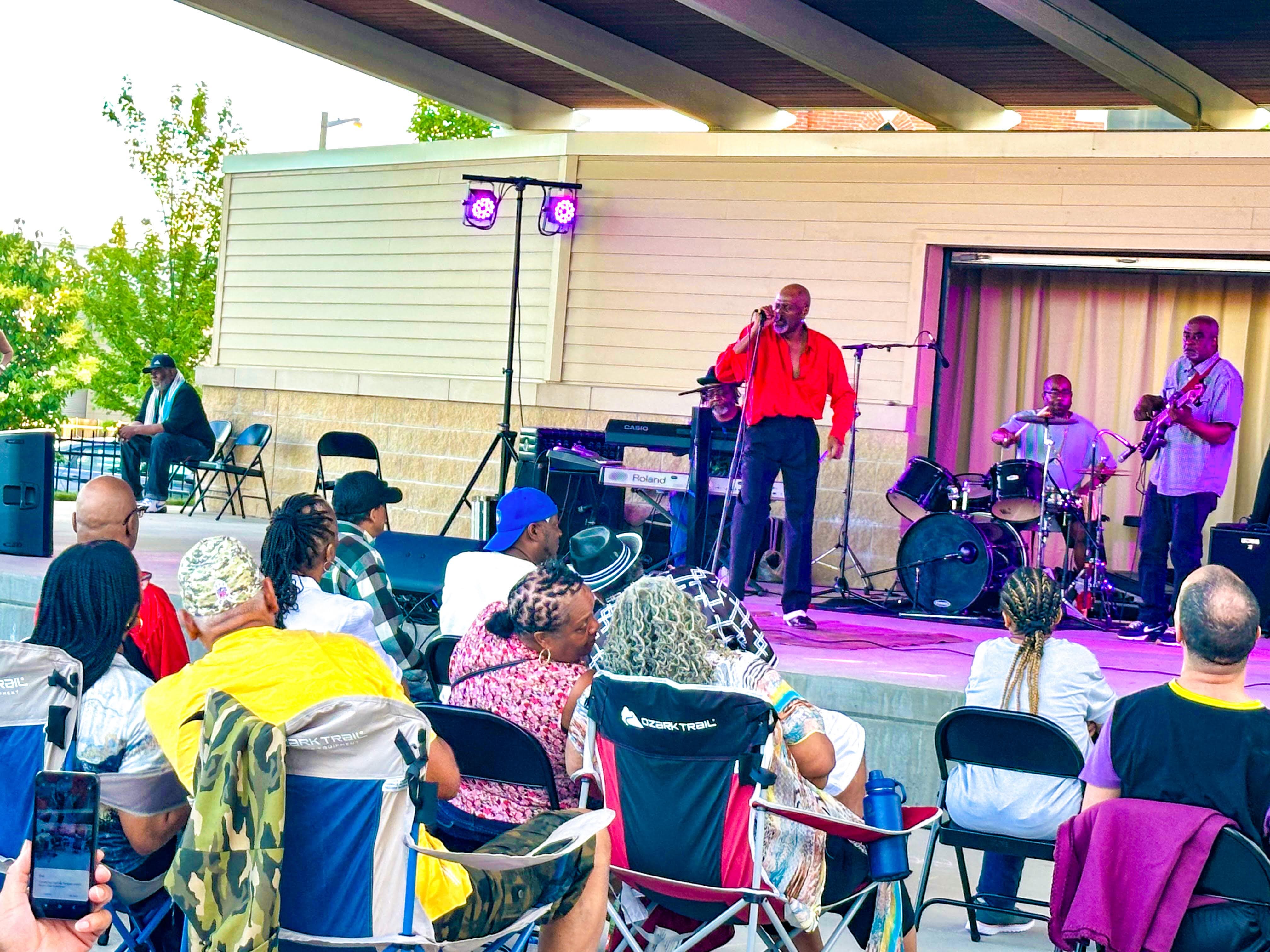 Tony TNT Washington & His Explosive Divas at Indaba Nights