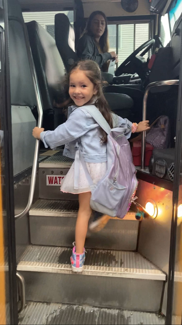 Bella, Kindergarten, Hiawatha Elementary School / Veronica Vieira Bella, Kindergarten, Hiawatha Elementary School / Veronica Vieira