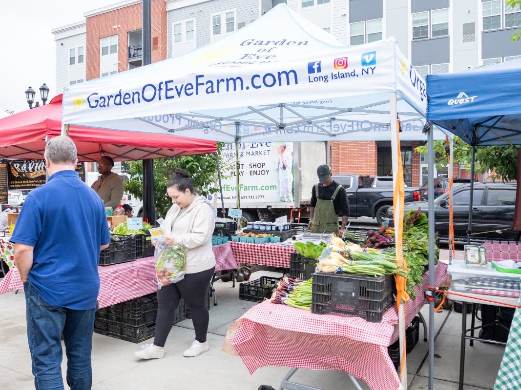 Station Yards has launched a weekly Farmers Market, taking place every Tuesday from 5 to 8 p.m., through Sept. 29, at the mixed-use destination directly across from the Ronkonkoma Long Island Rail Road station, organizers said.